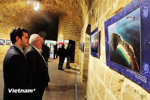 Triển lãm ảnh Biển-Đảo Việt Nam ở Cyprus nhận được sự quan tâm lớn