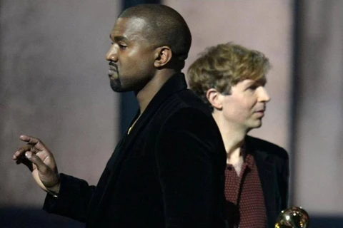 Kanye West gây sốc với màn "cướp" sân khấu ở lễ trao giải Grammy
