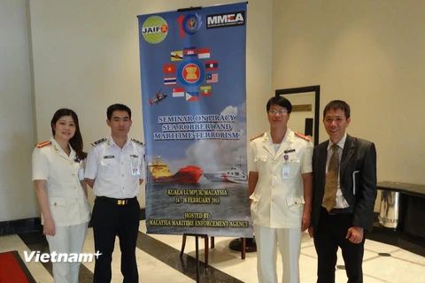 Việt Nam dự hội thảo về chống cướp biển và khủng bố trên biển 