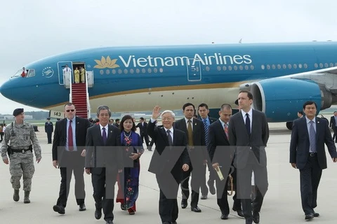 Tổng Bí thư Nguyễn Phú Trọng đến sân bay Quân sự Andrews ở Thủ đô Washington DC. (Ảnh: Trí Dũng/TTXVN)