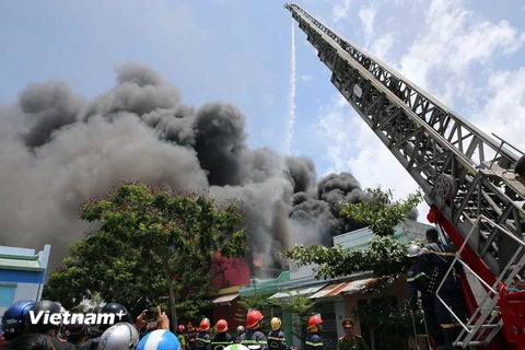 [Photo] Hiện trường vụ cháy lớn tại khu dân cư ở Đà Nẵng
