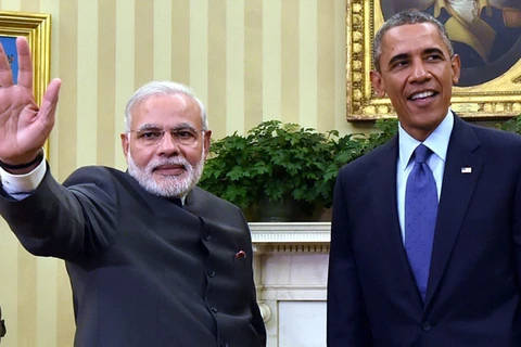 Tổng thống Mỹ Barack Obama (phải) và Thủ tướng Narenda Modi. (Nguồn: indianexpress.com)