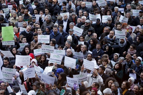 Cộng đồng Hồi giáo ở Milan xuống đường biểu tình. (Nguồn: Reuters)