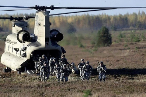 Binh sỹ NATO trong một cuộc tập trận. (Nguồn: worldbulletin.net)