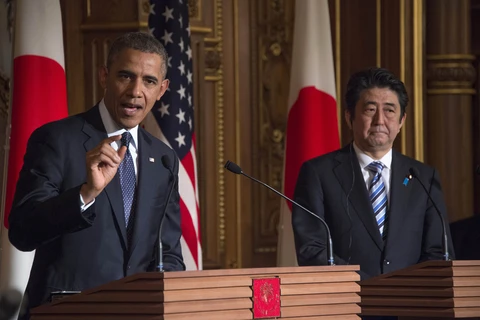 Thủ tướng Nhật Bản Shinzo Abe (phải) và Tổng thống Mỹ Barack Obama. (Nguồn: japantimes.co.jp)