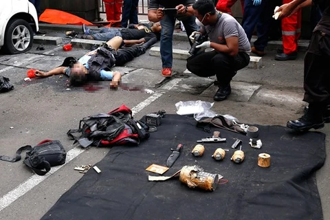 Xác minh thông tin về vũ khí trong vụ đánh bom tại Jakarta