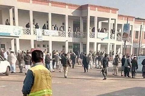Hiện trường vụ tấn công khủng bố ở Trường đại học Bacha Khan. (Nguồn: indiatoday)