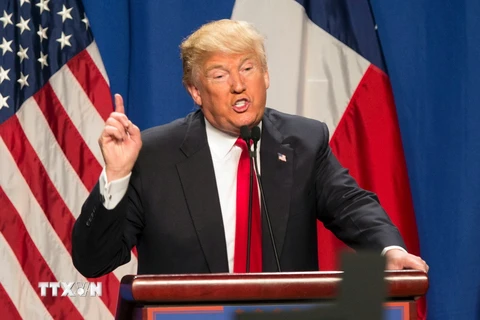 Tỷ phú Donald Trump phát biểu trong chiến dịch vận động tranh cử ở Fort Worth, bang Texas ngày 26/2. (Nguồn: AFP/TTXVN) 