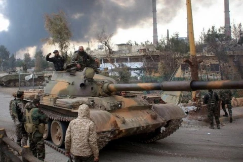 Lực lượng quân đội Syria ở gần Aleppo. (Nguồn: AFP)