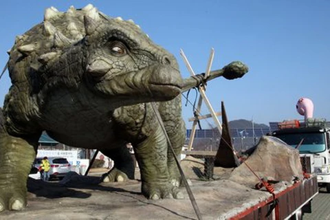 Một mô hình khủng long tại triển lãm. (Nguồn: prnasia.com)