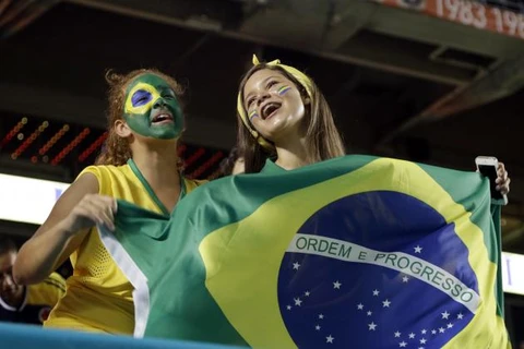 Các cổ động viên của Brazil luôn để lại ấn tượng mạnh. (Nguồn: AP)