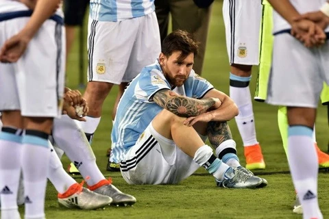 Messi buồn bã sau thất bại. (Nguồn: Getty Images)