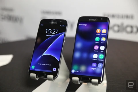 Hai mẫu smartphone Galaxy S7 và S7 edge đem tới nhiều thành công cho Samsung. (Nguồn: engadget.com)