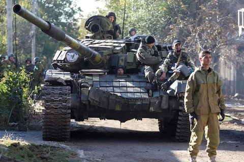 Xe tăng của lực lượng nổi dậy ở miền Đông Ukraine. (Nguồn: Reuters)