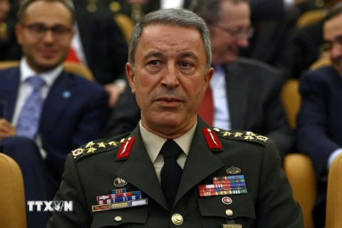 Tổng Tham mưu trưởng quân đội, Tướng Hulusi Akar tại lễ bổ nhiệm ở Ankara ngày 11/8/2015. (Nguồn: AFP/TTXVN)