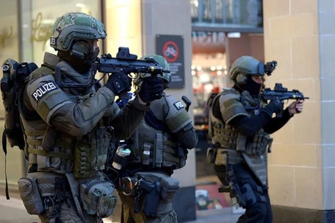 Lực lượng cảnh sát có mặt tại hiện trường. (Nguồn: bild.de​)