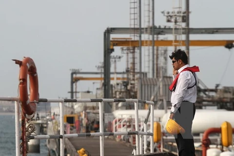 Cơ sở lọc dầu tại đảo Khark của Iran ở ngoài khơi vùng Vịnh. (Nguồn: AFP/TTXVN)