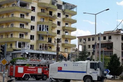 Vụ đánh bom nhằm vào một đồn cảnh sát tại thành phố Midyat, Thổ Nhĩ Kỳ hồi tháng 6 vừa qua. (Nguồn: Reuters)