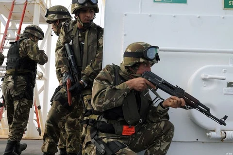 Lực lượng chống khủng bố của Algerria trong một chiến dịch truy quét các phần tử cực đoan. (Nguồn: slamedianalysis.info)