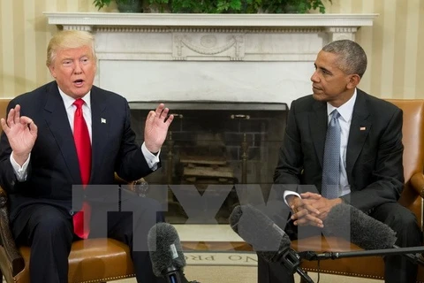 Tổng thống Barack Obama (phải) và Tổng thống đắc cử Donald Trump trong cuộc gặp tại Nhà Trắng ngày 10/11 vừa qua. (Ảnh: EPA/TTXVN)