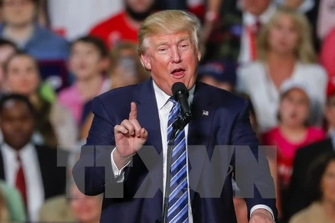Ông Donald Trump trong chiến dịch vận động tranh cử ở bang Bắc Carolina, Mỹ ngày 14/10 vừa qua. (Ảnh: AFP/TTXVN)