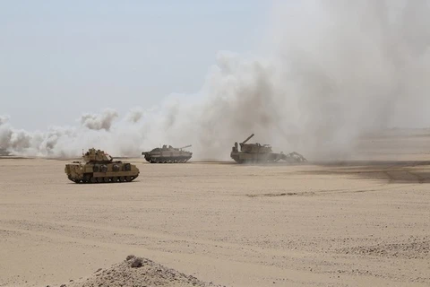 Xe tăng của Mỹ và Các tiểu vương quốc Arab thống nhất tham gia cuộc tập trận. (Nguồn: thenational.ae)