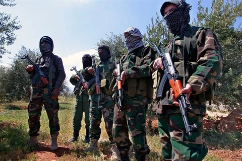 Các thành viên phong trào Hồi giáo vũ trang Hezbollah. (Nguồn: NBC News)