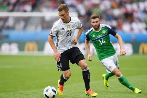 Hậu vệ phải tuyển Đức Joshua Kimmich cũng mang số áo 21. (Ảnh Imago)