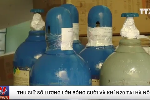 [Video] Thu giữ số lượng lớn bóng cười và khí N20 tại Hà Nội 
