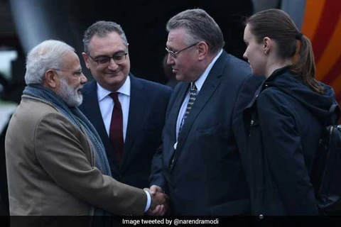Thủ tướng Ấn Độ Narendra Modi (trái) tới thăm Nga. (Nguồn: ndtv.com)