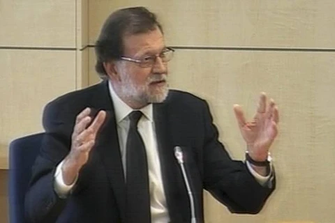 Thủ tướng Tây Ban Nha Mariano Rajoy tại phiên tòa. (Nguồn: AFP)