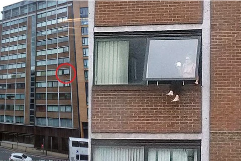 Người phụ nữ thư giãn bên cửa sổ. (Nguồn: Daily Mail)