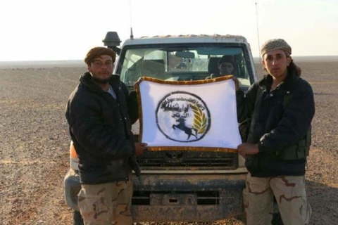 Hai thành viên nhóm đối lập Shuhada Al-Qaryatayn. (Nguồn: southfront.org)