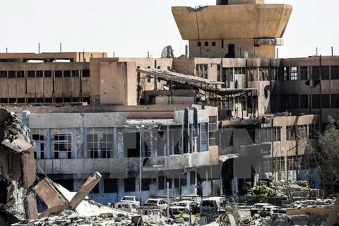Cảnh đổ nát tại thành phố Raqqa, Syria ngày 1/10. (Nguồn: AFP/TTXVN)
