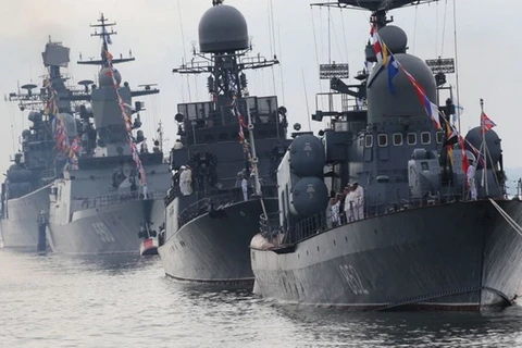 Các tàu hải quân Nga tại một cuộc diễu binh. (Nguồn: Sputnik)