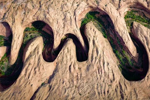 Những hẻm núi đá sa thạch uốn khúc ở Khu bảo tồn quốc gia Grand Staircase-Escalante , bang Utah, Mỹ. (Nguồn: National Geographic)