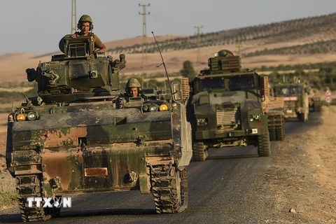 Binh sĩ Thổ Nhĩ Kỳ rút quân từ thị trấn Jarabulus thuộc khu vực biên giới với Syria ngày 2/9/2016. (Nguồn: AFP/TTXVN)