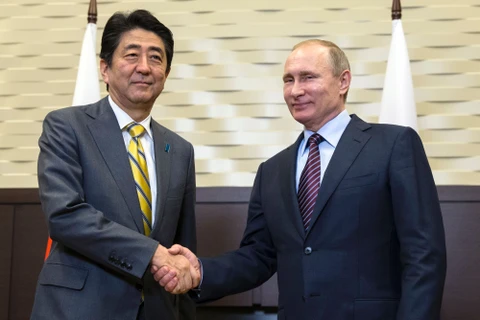 Thủ tướng Nhật Bản Shinzo Abe và Tổng thống Nga Vladimir Putin. (Nguồn: AFP)