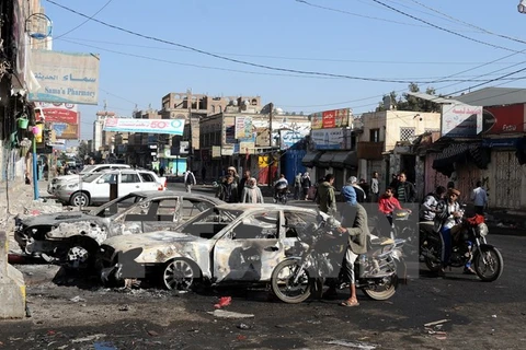 Cảnh đổ nát sau các cuộc giao tranh tại Sanaa ngày 5/12/2017. (Nguồn: THX/TTXVN)