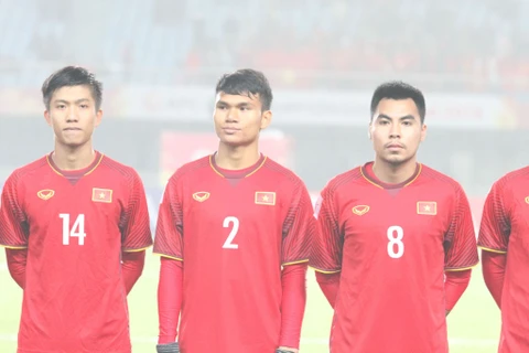 Xuân Mạnh (giữa) và các đồng đội quyết đánh bại U23 Qatar. (Ảnh: Nguyên Vũ/Vietnam+)