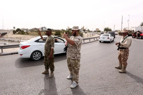 Lực lượng an ninh Libya triển khai tại Tripoli. (Nguồn: AFP/TTXVN)