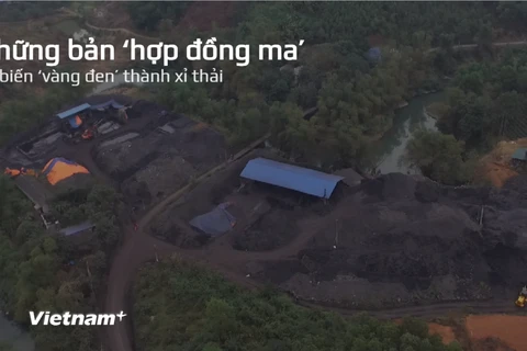 Một khu xưởng tập kết, tuyển xít than của doanh nghiệp tư nhân bên ngoài Mỏ than Phấn Mễ. (Ảnh: P.V/Vietnam+)