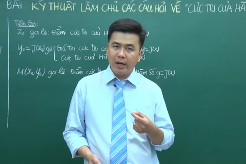 Thầy Lê Anh Tuấn, giáo viên Toán, Hệ thống Giáo dục HOCMAI. (Ảnh: P.V/Vietnam+)