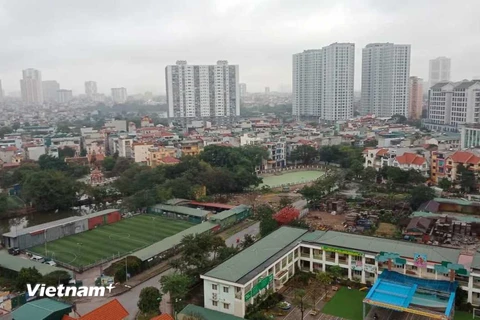 Chất lượng không khí tại các quận nội thành Hà Nội đã "xanh" trở lại. (Ảnh: Hùng Võ/Vietnam+)
