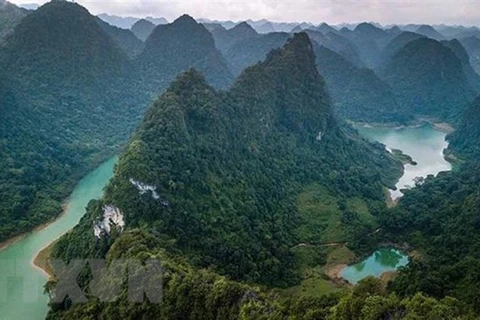 Non nước Cao Bằng được UNESCO công nhận là công viên địa chất toàn cầu. (Nguồn ảnh: TTXVN)