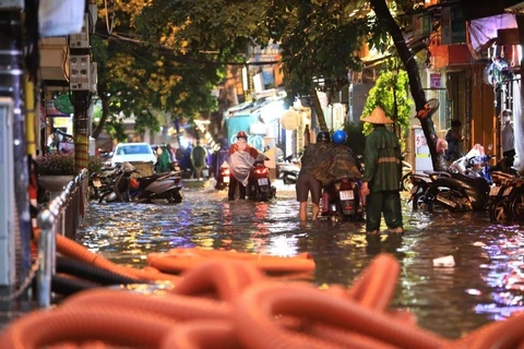 Hà Nội ‘cứ mưa là ngập’: Không thể để cảnh 'quýt' làm… ngân sách chịu