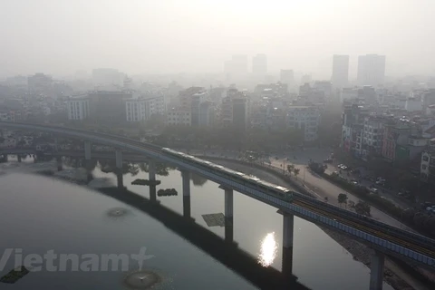 Hình ảnh sương mùa tại khu vực hồ Hoàng Cầu. (Ảnh: PV/Vietnam+)