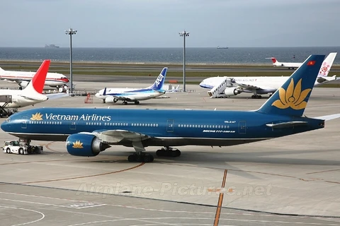 Vietnam Airlines hủy 18 chuyến bay nội địa vì thời tiết xấu 