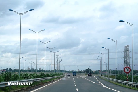 [Photo] Tuyến cao tốc dài nhất Việt Nam trước ngày thông xe