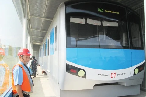 Mô hình đoàn tàu tuyến Metro số 1 (Bến Thành, Suối Tiên).